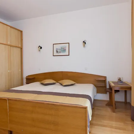 Apartamento & Dinka, Krk Krk Town